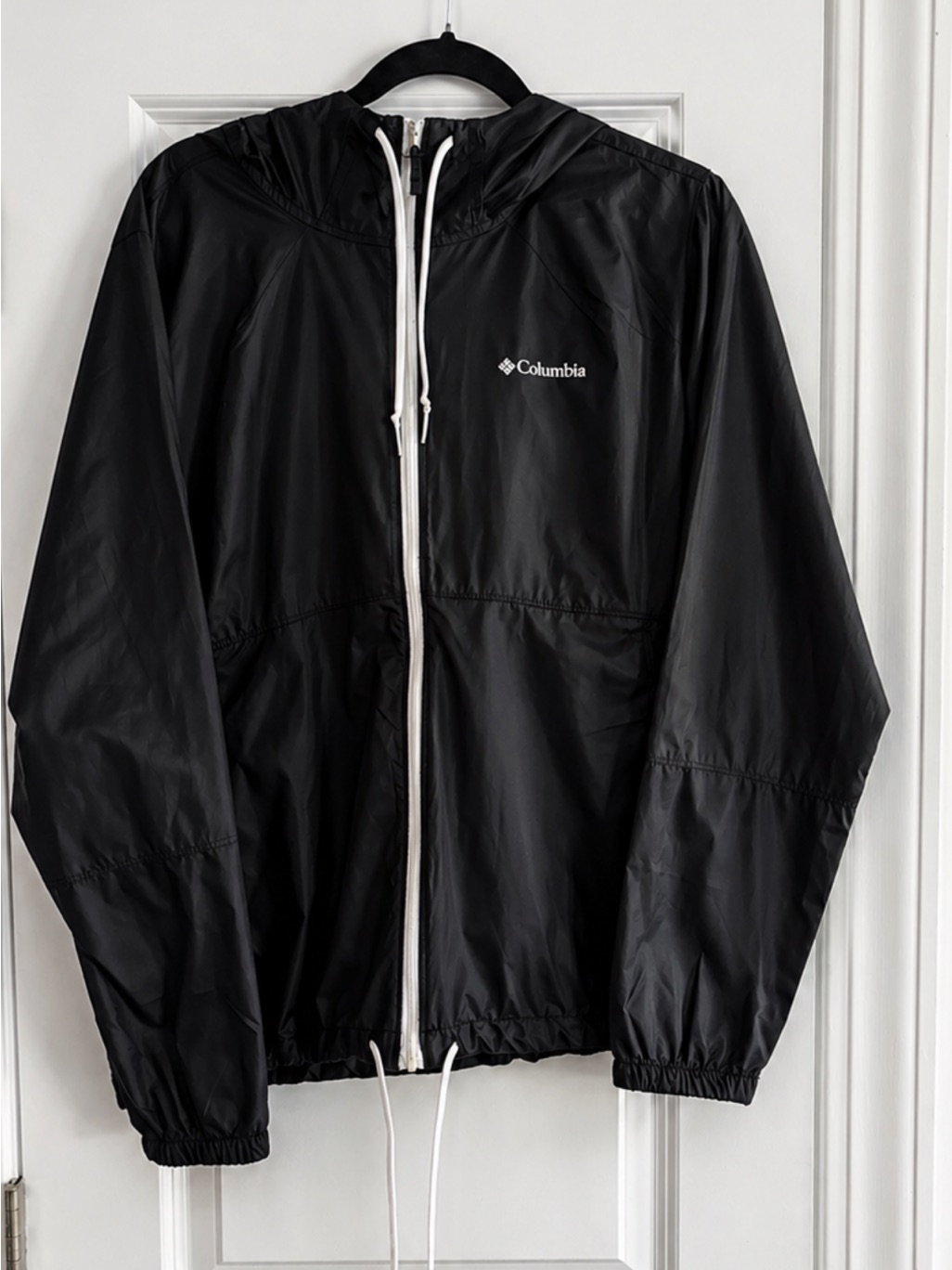 Columbia Black Hooded Windbreaker With White Trim